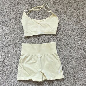 BO+TEE Cream Women's Crop Top
